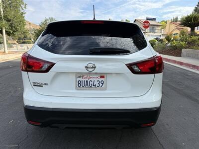 2019 Nissan Rogue Sport S   - Photo 6 - Reseda, CA 91335