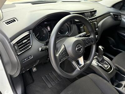 2019 Nissan Rogue Sport S   - Photo 13 - Reseda, CA 91335