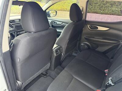 2019 Nissan Rogue Sport S   - Photo 19 - Reseda, CA 91335