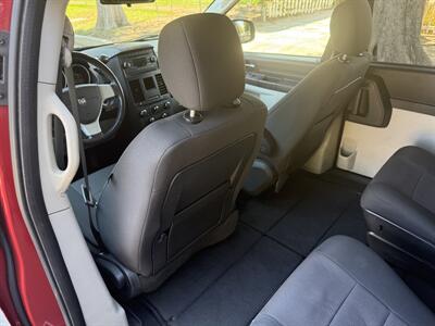 2008 Dodge Grand Caravan SE   - Photo 18 - Reseda, CA 91335