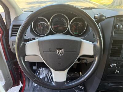 2008 Dodge Grand Caravan SE   - Photo 14 - Reseda, CA 91335