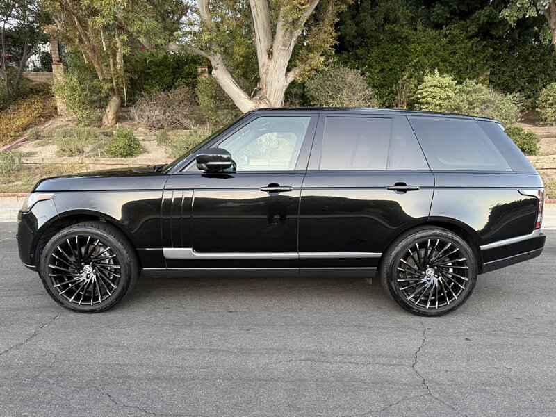 2015 Land Rover Range Rover SuperCharged photo 3