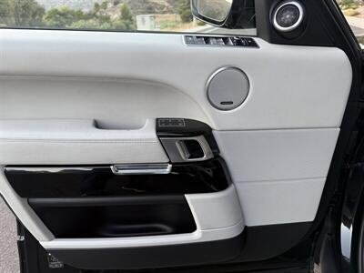 2015 Land Rover Range Rover Supercharged   - Photo 29 - Reseda, CA 91335