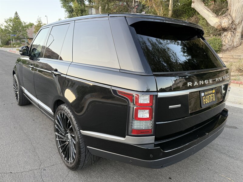 2015 Land Rover Range Rover SuperCharged photo 4