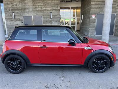 2013 MINI Hardtop Cooper   - Photo 8 - Reseda, CA 91335