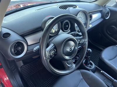 2013 MINI Hardtop Cooper   - Photo 14 - Reseda, CA 91335