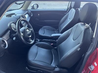 2013 MINI Hardtop Cooper   - Photo 10 - Reseda, CA 91335