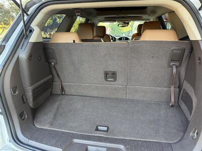 2016 Buick Enclave Premium   - Photo 27 - Reseda, CA 91335