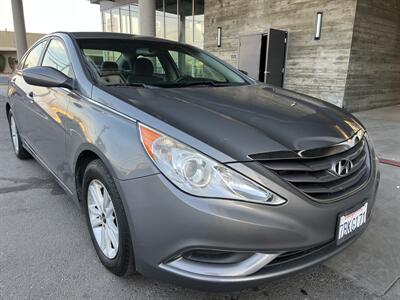 2013 Hyundai SONATA GLS   - Photo 1 - Reseda, CA 91335