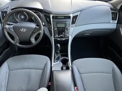 2013 Hyundai SONATA GLS   - Photo 9 - Reseda, CA 91335