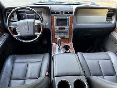 2013 Lincoln Navigator   - Photo 10 - Reseda, CA 91335