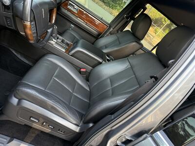 2013 Lincoln Navigator   - Photo 13 - Reseda, CA 91335