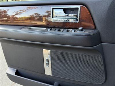 2013 Lincoln Navigator   - Photo 30 - Reseda, CA 91335