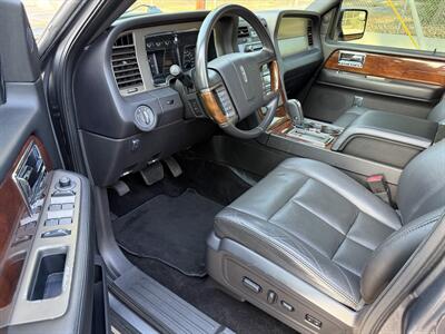 2013 Lincoln Navigator   - Photo 14 - Reseda, CA 91335