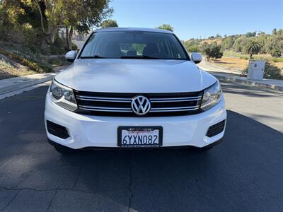 2013 Volkswagen Tiguan S   - Photo 2 - Reseda, CA 91335