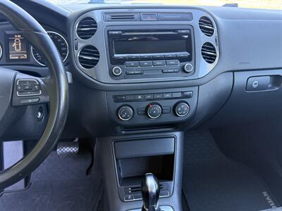 2013 Volkswagen Tiguan S   - Photo 16 - Reseda, CA 91335