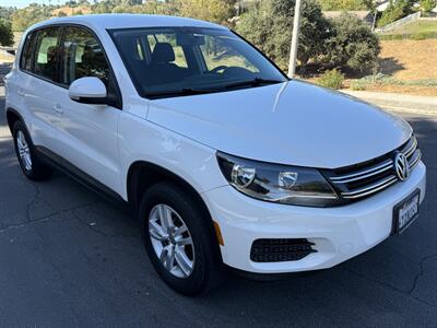 2013 Volkswagen Tiguan S   - Photo 1 - Reseda, CA 91335