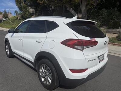 2018 Hyundai TUCSON SE   - Photo 5 - Reseda, CA 91335