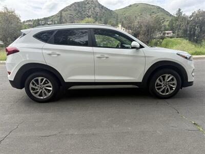 2018 Hyundai TUCSON SE   - Photo 8 - Reseda, CA 91335