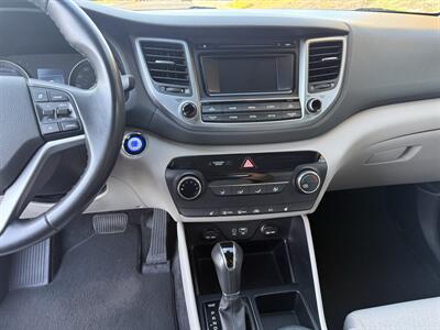 2017 Hyundai Tucson Sport   - Photo 16 - Reseda, CA 91335