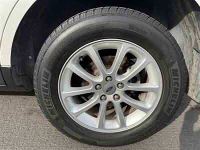 2010 Ford Edge SEL   - Photo 27 - Reseda, CA 91335