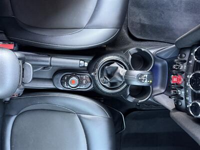 2015 MINI Cooper Cooper   - Photo 16 - Reseda, CA 91335