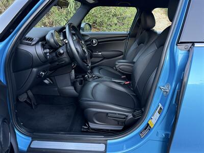 2015 MINI Cooper Cooper   - Photo 11 - Reseda, CA 91335