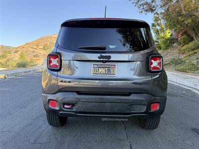 2017 Jeep Renegade Trailhawk   - Photo 6 - Reseda, CA 91335