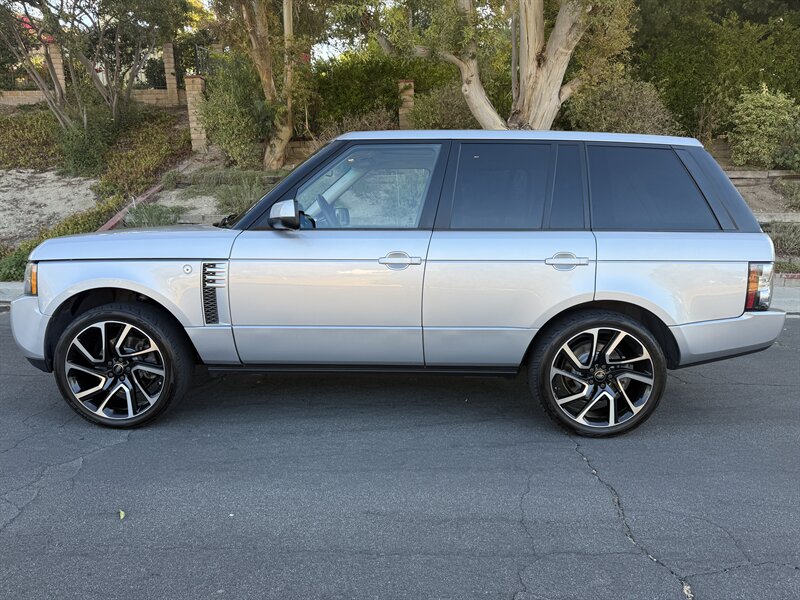2012 Land Rover Range Rover HSE photo 22
