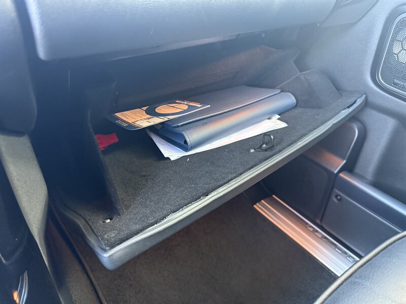 2012 Land Rover Range Rover HSE photo 5