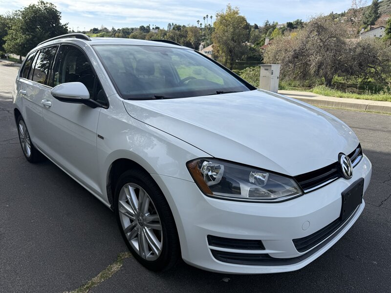 2016 Volkswagen Golf SportWagen
