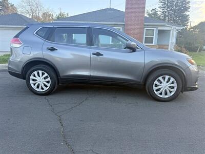 2016 Nissan Rogue S   - Photo 4 - Reseda, CA 91335