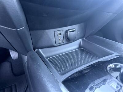 2016 Nissan Rogue S   - Photo 27 - Reseda, CA 91335