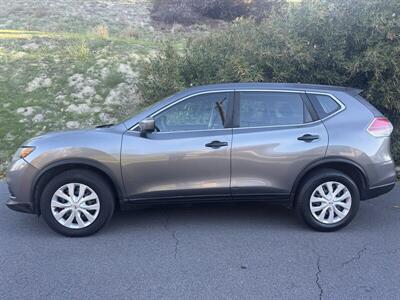 2016 Nissan Rogue S   - Photo 8 - Reseda, CA 91335