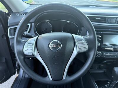 2016 Nissan Rogue S   - Photo 15 - Reseda, CA 91335