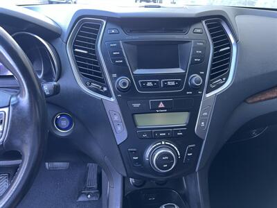 2013 Hyundai SANTA FE Limited   - Photo 15 - Reseda, CA 91335