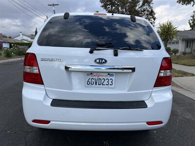 2008 Kia Sorento   - Photo 6 - Reseda, CA 91335