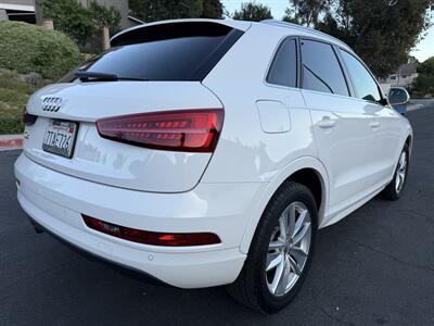 2016 Audi Q3 2.0T Premium Plus   - Photo 7 - Reseda, CA 91335