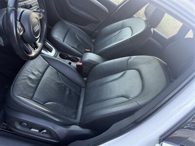 2016 Audi Q3 2.0T Premium Plus   - Photo 13 - Reseda, CA 91335