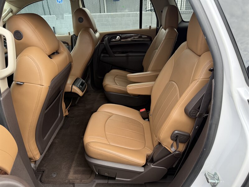 2016 Buick Enclave Premium photo 23