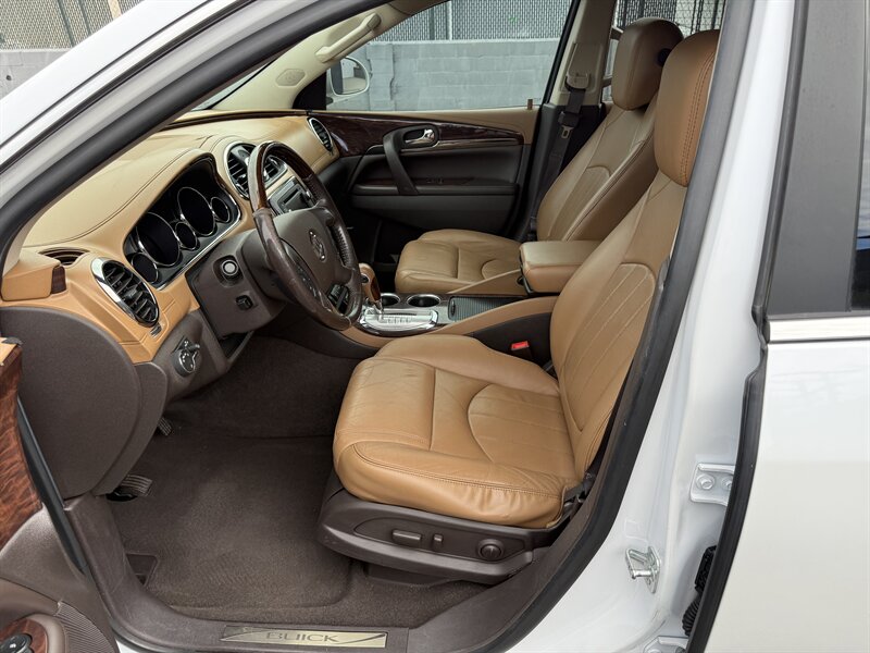 2016 Buick Enclave Premium photo 10