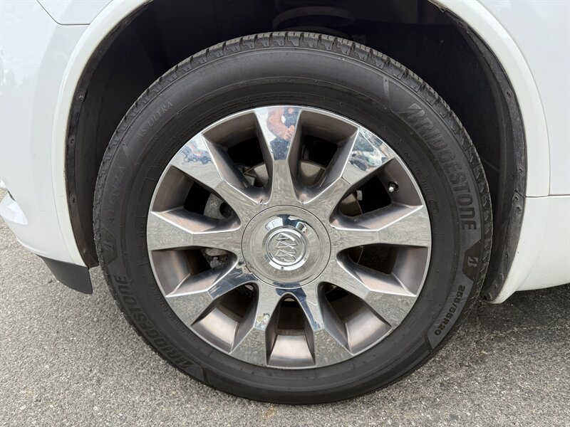 2016 Buick Enclave Premium photo 31