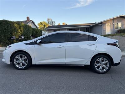 2017 Chevrolet Volt Premier   - Photo 4 - Reseda, CA 91335
