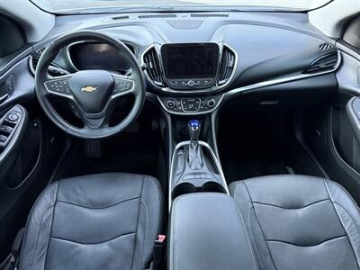 2017 Chevrolet Volt Premier   - Photo 10 - Reseda, CA 91335