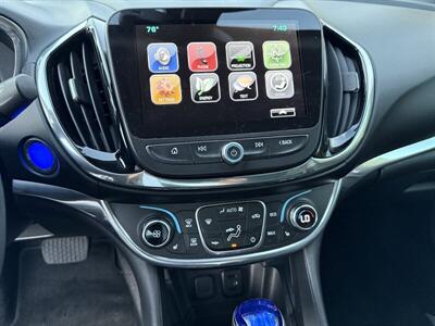 2017 Chevrolet Volt Premier   - Photo 18 - Reseda, CA 91335