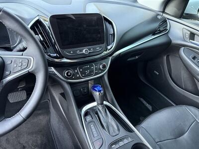 2017 Chevrolet Volt Premier   - Photo 17 - Reseda, CA 91335