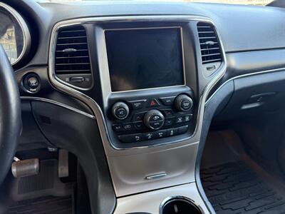 2014 Jeep Grand Cherokee Limited 4x4   - Photo 15 - Reseda, CA 91335