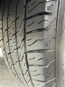 2016 Hyundai Santa Fe 2.4L   - Photo 13 - Reseda, CA 91335