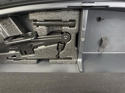 2016 Hyundai Santa Fe 2.4L   - Photo 15 - Reseda, CA 91335