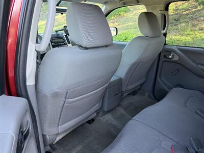 2015 Nissan Frontier SV   - Photo 22 - Reseda, CA 91335